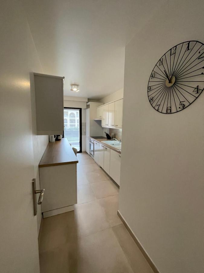 Domaine D'Ahmosis, Modern 2 Bedrooms Refurbished Apartment, F3 Moderne Fraichement Renove Le Cannet Kültér fotó