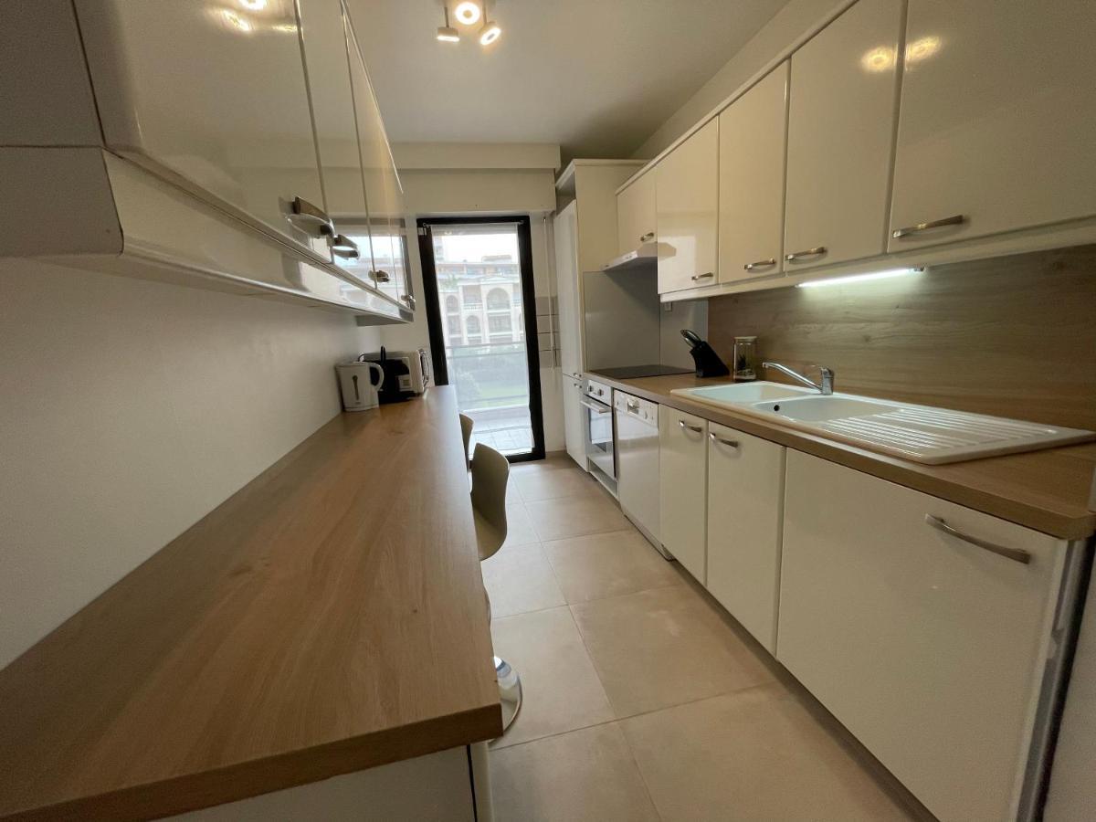 Domaine D'Ahmosis, Modern 2 Bedrooms Refurbished Apartment, F3 Moderne Fraichement Renove Le Cannet Kültér fotó